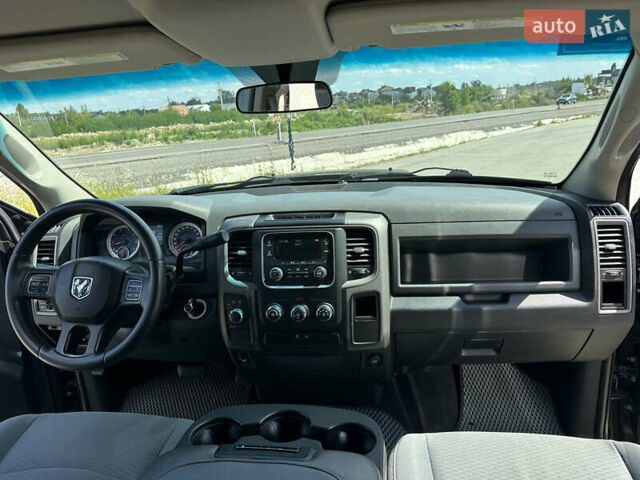 Серый Додж RAM 1500, объемом двигателя 5.7 л и пробегом 241 тыс. км за 24900 $, фото 33 на Automoto.ua