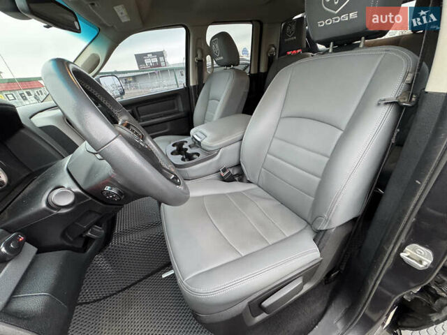 Серый Додж RAM 1500, объемом двигателя 2.99 л и пробегом 378 тыс. км за 26490 $, фото 17 на Automoto.ua