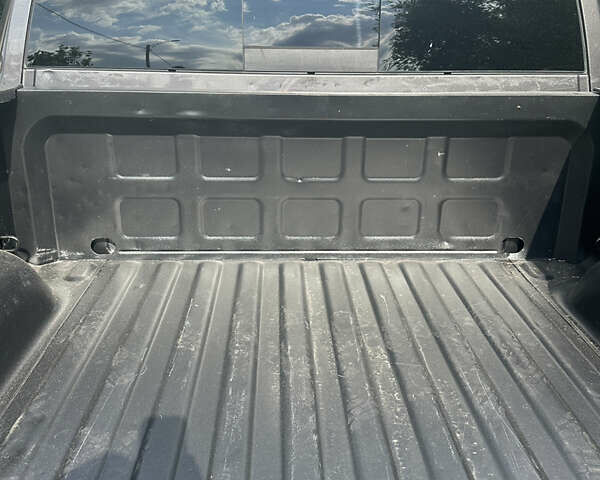 Серый Додж RAM 1500, объемом двигателя 3 л и пробегом 280 тыс. км за 25500 $, фото 15 на Automoto.ua