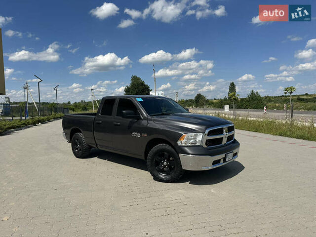 Серый Додж RAM 1500, объемом двигателя 5.7 л и пробегом 241 тыс. км за 24900 $, фото 12 на Automoto.ua