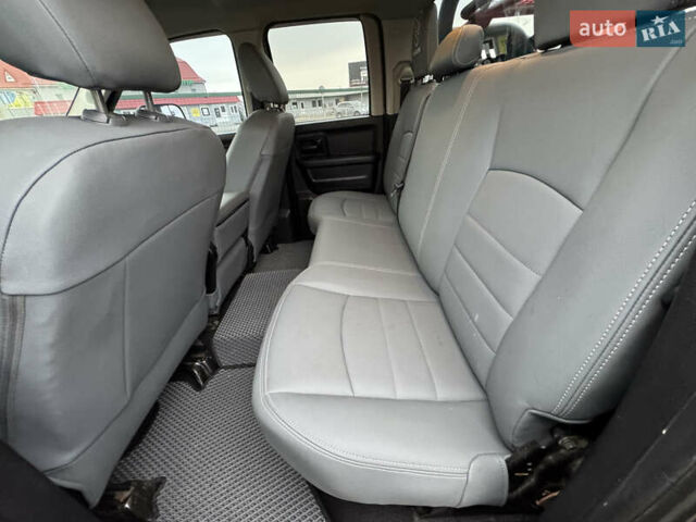 Серый Додж RAM 1500, объемом двигателя 2.99 л и пробегом 378 тыс. км за 26490 $, фото 27 на Automoto.ua