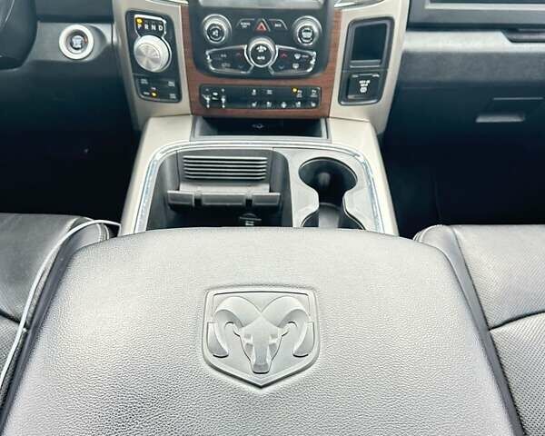 Додж RAM 1500 2016 в Умани на Automoto.ua Серый Додж RAM 1500, объемом двигателя 2.99 л и пробегом 240 тыс. км за 27000 $, фото 8 на Automoto.ua