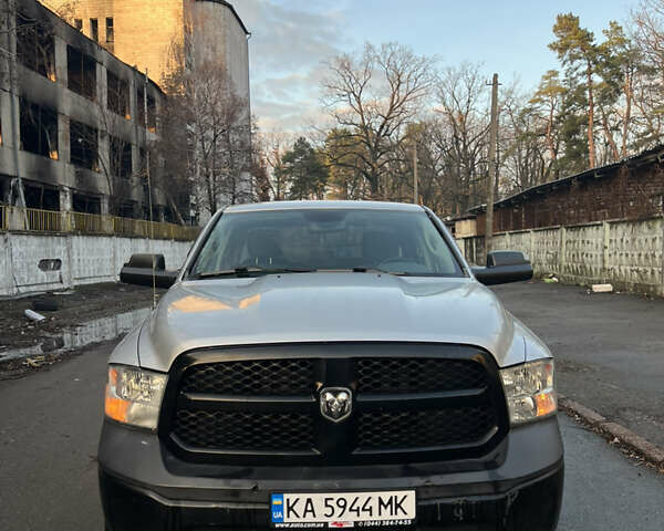 Серый Додж RAM 1500, объемом двигателя 2.99 л и пробегом 165 тыс. км за 26400 $, фото 5 на Automoto.ua