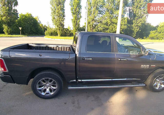 Серый Додж RAM 1500, объемом двигателя 5.65 л и пробегом 110 тыс. км за 33000 $, фото 19 на Automoto.ua