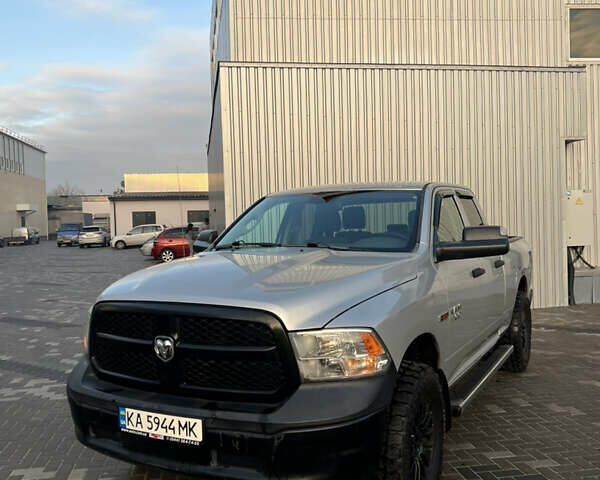 Серый Додж RAM 1500, объемом двигателя 2.99 л и пробегом 165 тыс. км за 26400 $, фото 12 на Automoto.ua
