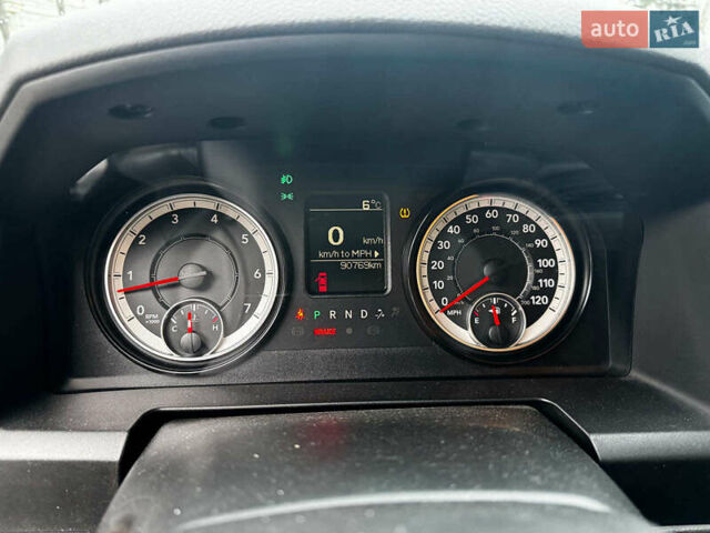 Серый Додж RAM 1500, объемом двигателя 5.7 л и пробегом 91 тыс. км за 24490 $, фото 33 на Automoto.ua