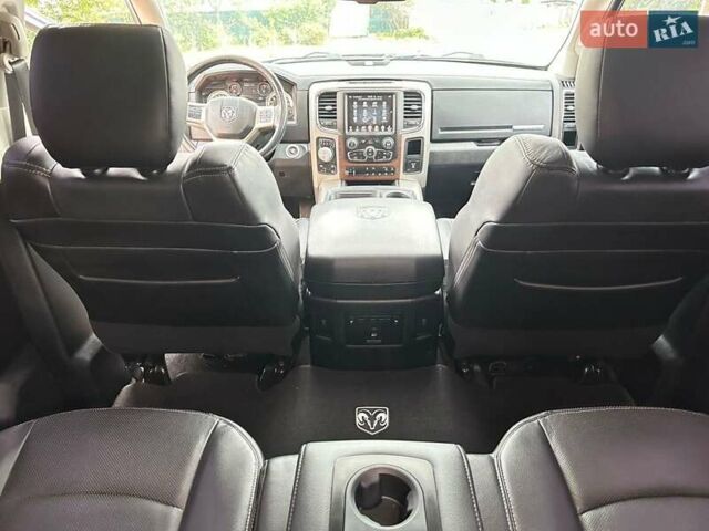 Додж RAM 1500 2016 в Умани на Automoto.ua Серый Додж RAM 1500, объемом двигателя 2.99 л и пробегом 240 тыс. км за 27000 $, фото 3 на Automoto.ua