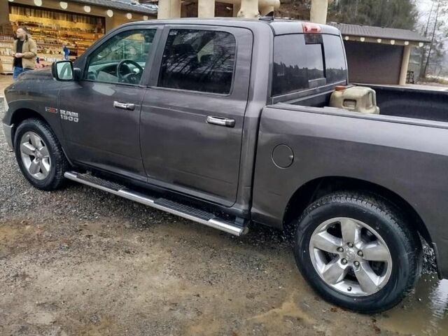 Серый Додж RAM 1500, объемом двигателя 3 л и пробегом 190 тыс. км за 27500 $, фото 4 на Automoto.ua