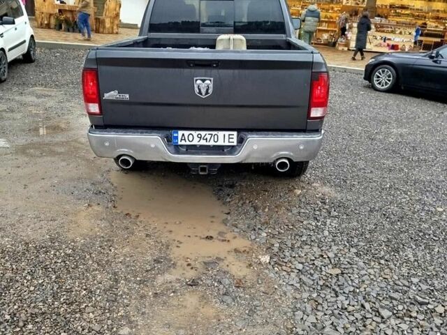 Серый Додж RAM 1500, объемом двигателя 3 л и пробегом 190 тыс. км за 27500 $, фото 2 на Automoto.ua
