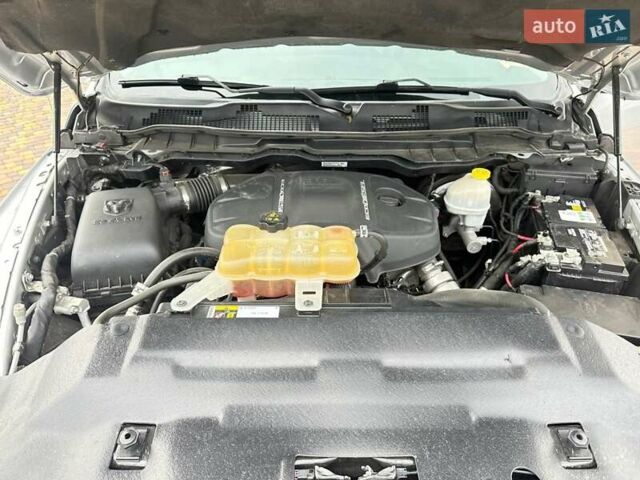 Додж RAM 1500 2016 в Умани на Automoto.ua Серый Додж RAM 1500, объемом двигателя 2.99 л и пробегом 240 тыс. км за 27000 $, фото 4 на Automoto.ua