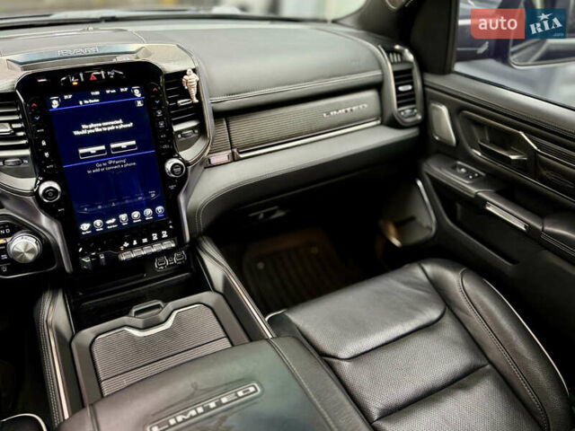 Додж RAM 1500 2019 в Харькове на Automoto.ua Серый Додж RAM 1500, объемом двигателя 5.7 л и пробегом 65 тыс. км за 60000 $, фото 32 на Automoto.ua