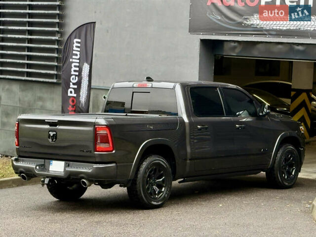 Додж RAM 1500 2019 в Харькове на Automoto.ua Серый Додж RAM 1500, объемом двигателя 5.7 л и пробегом 65 тыс. км за 60000 $, фото 8 на Automoto.ua