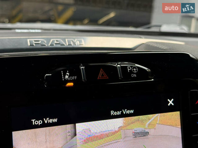 Додж RAM 1500 2019 в Харькове на Automoto.ua Серый Додж RAM 1500, объемом двигателя 5.7 л и пробегом 65 тыс. км за 60000 $, фото 40 на Automoto.ua