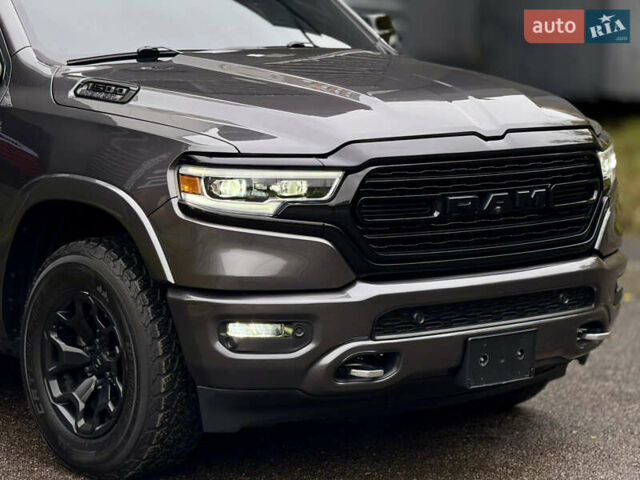 Додж RAM 1500 2019 в Харькове на Automoto.ua Серый Додж RAM 1500, объемом двигателя 5.7 л и пробегом 65 тыс. км за 60000 $, фото 10 на Automoto.ua