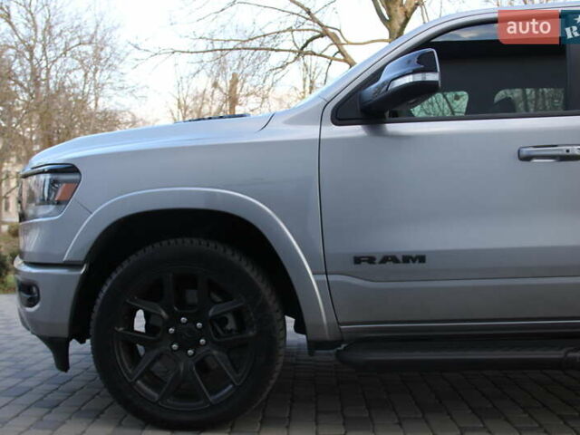 Сірий Додж RAM 1500, об'ємом двигуна 5.65 л та пробігом 111 тис. км за 44900 $, фото 16 на Automoto.ua