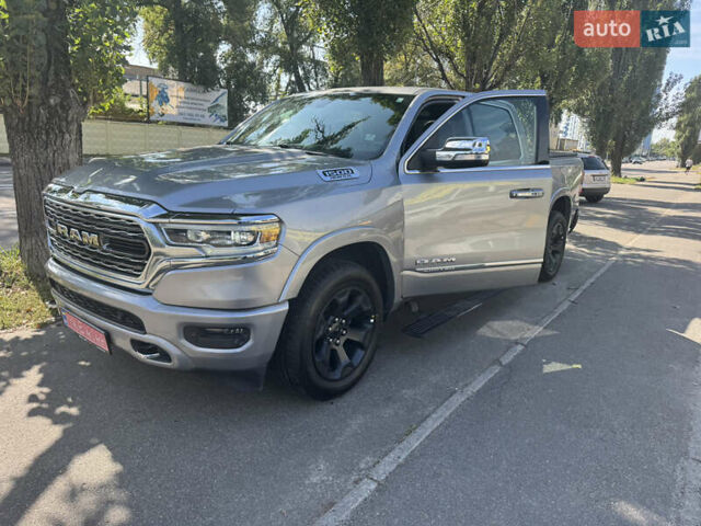 Серый Додж RAM 1500, объемом двигателя 0 л и пробегом 133 тыс. км за 60000 $, фото 5 на Automoto.ua