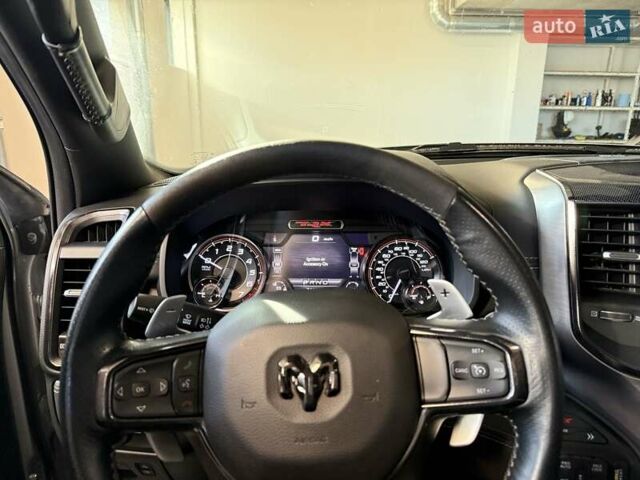Серый Додж RAM 1500, объемом двигателя 6.2 л и пробегом 36 тыс. км за 130000 $, фото 21 на Automoto.ua