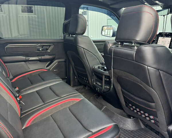 Сірий Додж RAM 1500, об'ємом двигуна 6.2 л та пробігом 10 тис. км за 170000 $, фото 12 на Automoto.ua