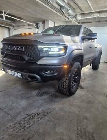 Серый Додж RAM 1500, объемом двигателя 6.2 л и пробегом 36 тыс. км за 130000 $, фото 6 на Automoto.ua