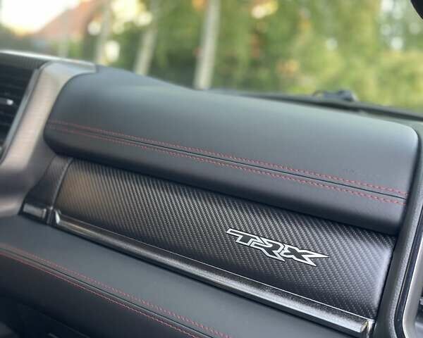 Серый Додж RAM 1500, объемом двигателя 6.2 л и пробегом 44 тыс. км за 108900 $, фото 25 на Automoto.ua