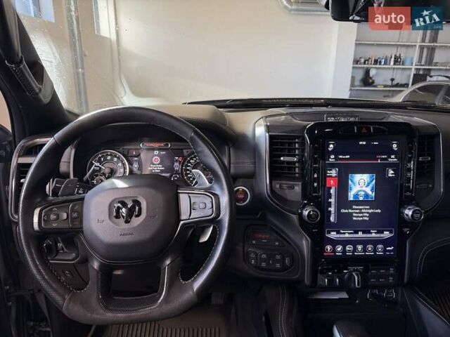 Серый Додж RAM 1500, объемом двигателя 6.2 л и пробегом 36 тыс. км за 130000 $, фото 18 на Automoto.ua