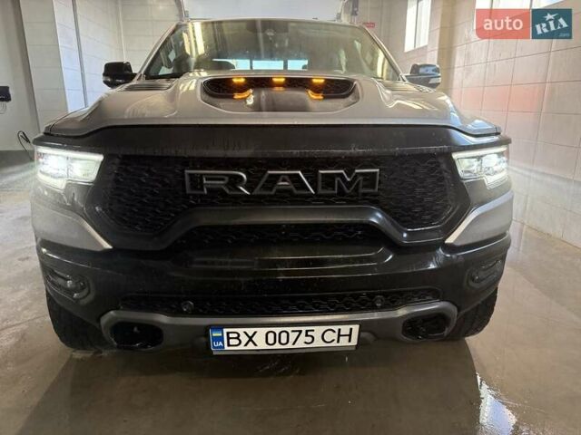 Серый Додж RAM 1500, объемом двигателя 6.2 л и пробегом 36 тыс. км за 130000 $, фото 2 на Automoto.ua
