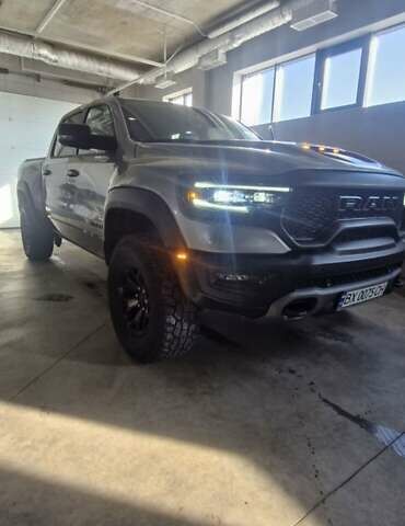 Серый Додж RAM 1500, объемом двигателя 6.2 л и пробегом 36 тыс. км за 130000 $, фото 4 на Automoto.ua