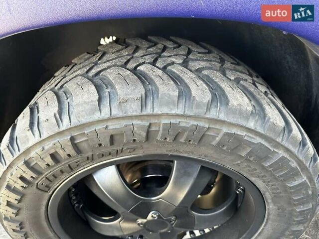 Синій Додж RAM 1500, об'ємом двигуна 5.65 л та пробігом 150 тис. км за 8500 $, фото 7 на Automoto.ua