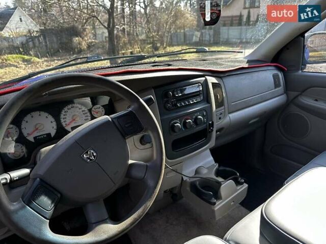 Синій Додж RAM 1500, об'ємом двигуна 5.65 л та пробігом 150 тис. км за 8500 $, фото 1 на Automoto.ua