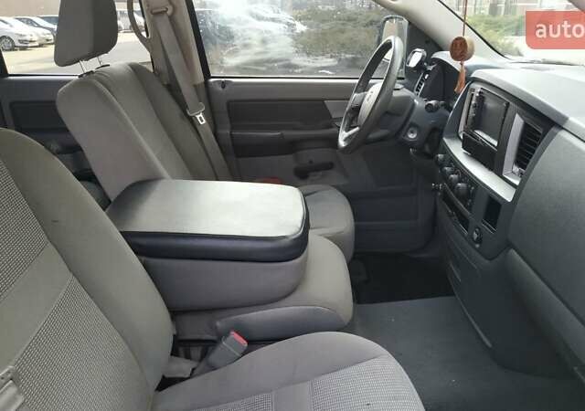 Синій Додж RAM 1500, об'ємом двигуна 5.7 л та пробігом 225 тис. км за 13950 $, фото 15 на Automoto.ua