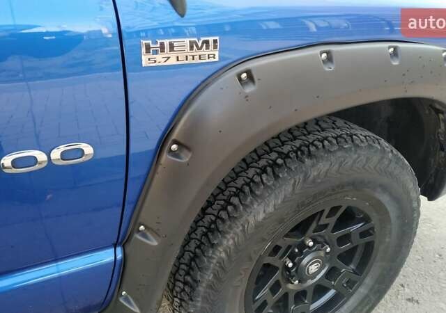 Синій Додж RAM 1500, об'ємом двигуна 5.7 л та пробігом 225 тис. км за 13950 $, фото 11 на Automoto.ua