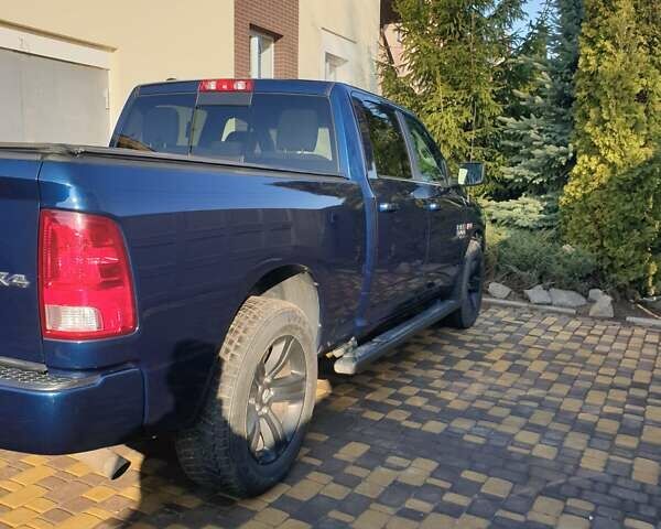 Синий Додж RAM 1500, объемом двигателя 5.7 л и пробегом 104 тыс. км за 26700 $, фото 6 на Automoto.ua