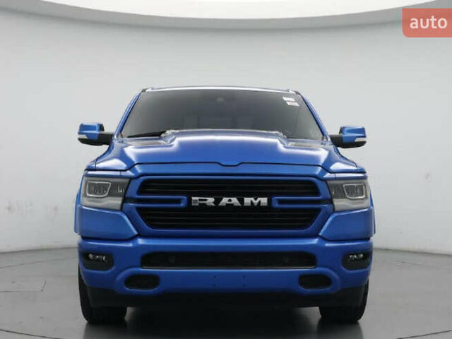 Синий Додж RAM 1500, объемом двигателя 5.7 л и пробегом 36 тыс. км за 3000 $, фото 2 на Automoto.ua