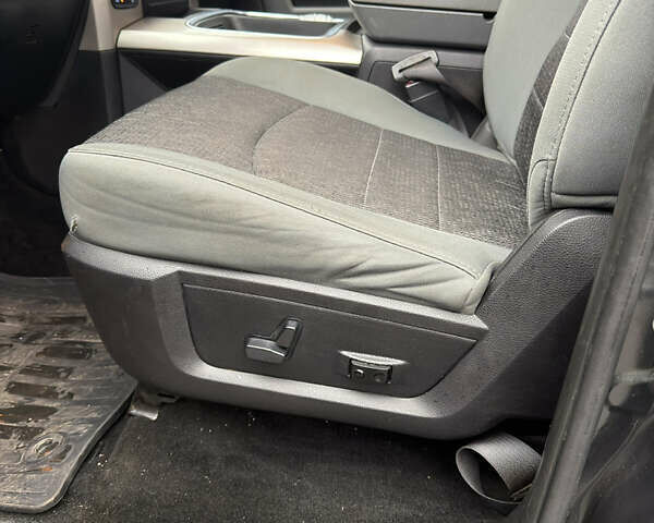 Зеленый Додж RAM 1500, объемом двигателя 3 л и пробегом 50 тыс. км за 21000 $, фото 5 на Automoto.ua