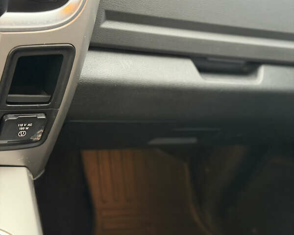 Зеленый Додж RAM 1500, объемом двигателя 3 л и пробегом 50 тыс. км за 21000 $, фото 6 на Automoto.ua