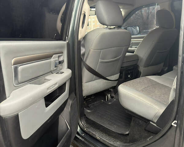Зеленый Додж RAM 1500, объемом двигателя 3 л и пробегом 50 тыс. км за 21000 $, фото 11 на Automoto.ua