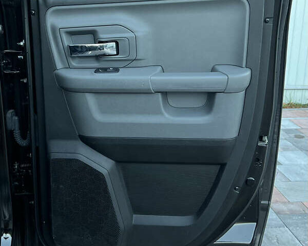 Черный Додж RAM 2500, объемом двигателя 3.61 л и пробегом 83 тыс. км за 24500 $, фото 20 на Automoto.ua