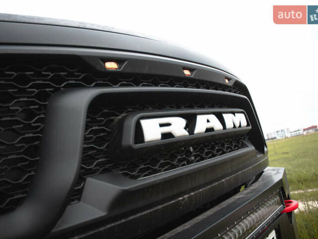 Красный Додж RAM 2500, объемом двигателя 5.65 л и пробегом 162 тыс. км за 29999 $, фото 45 на Automoto.ua