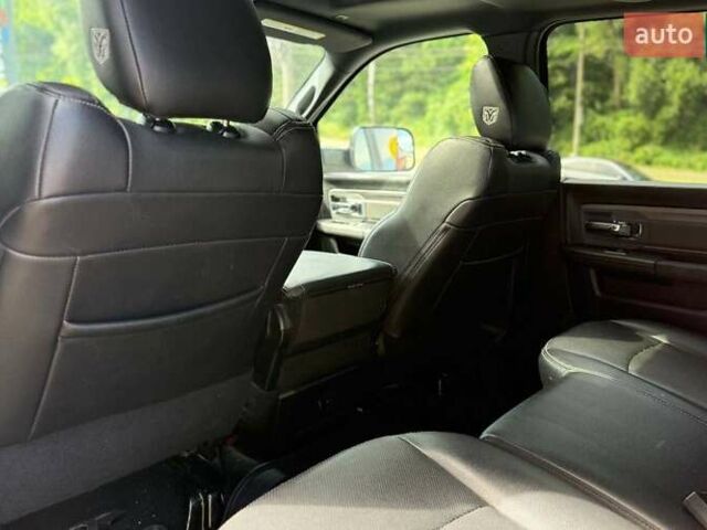 Красный Додж RAM 2500, объемом двигателя 6.42 л и пробегом 33 тыс. км за 74700 $, фото 25 на Automoto.ua