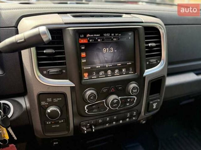 Красный Додж RAM 2500, объемом двигателя 6.42 л и пробегом 33 тыс. км за 74700 $, фото 18 на Automoto.ua