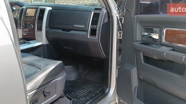 Сірий Додж RAM 2500, об'ємом двигуна 6.7 л та пробігом 97 тис. км за 28500 $, фото 6 на Automoto.ua
