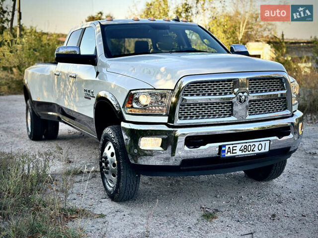 Белый Додж RAM 3500, объемом двигателя 6.69 л и пробегом 26 тыс. км за 69999 $, фото 4 на Automoto.ua