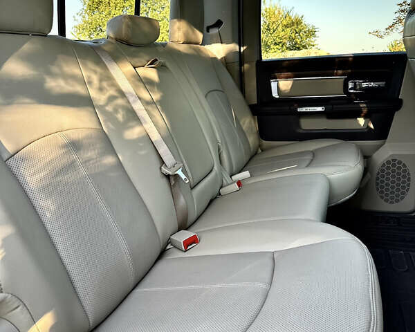 Белый Додж RAM 3500, объемом двигателя 6.69 л и пробегом 26 тыс. км за 69999 $, фото 29 на Automoto.ua