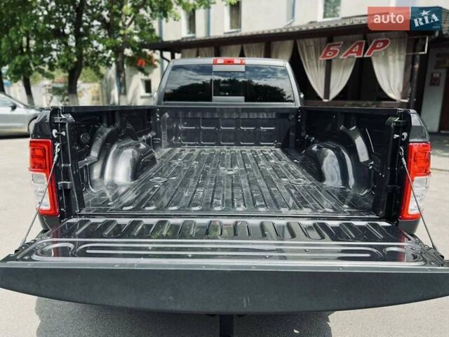Серый Додж RAM 3500, объемом двигателя 6.7 л и пробегом 35 тыс. км за 99900 $, фото 34 на Automoto.ua