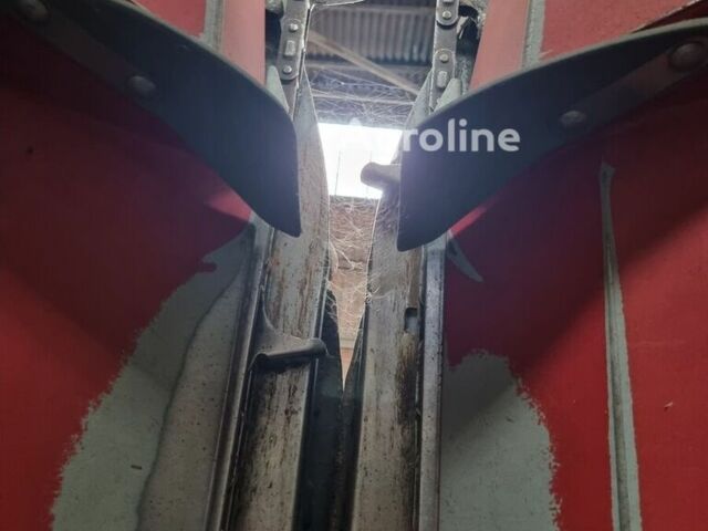 Красный Доминони S978, объемом двигателя 0 л и пробегом 40 тыс. км за 29165 $, фото 17 на Automoto.ua