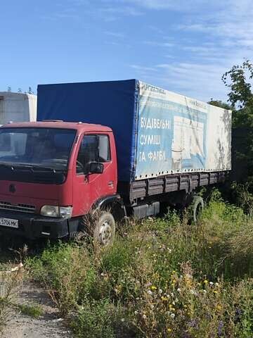Красный Донг Фенг ДФ-47, объемом двигателя 3.9 л и пробегом 162 тыс. км за 4700 $, фото 1 на Automoto.ua