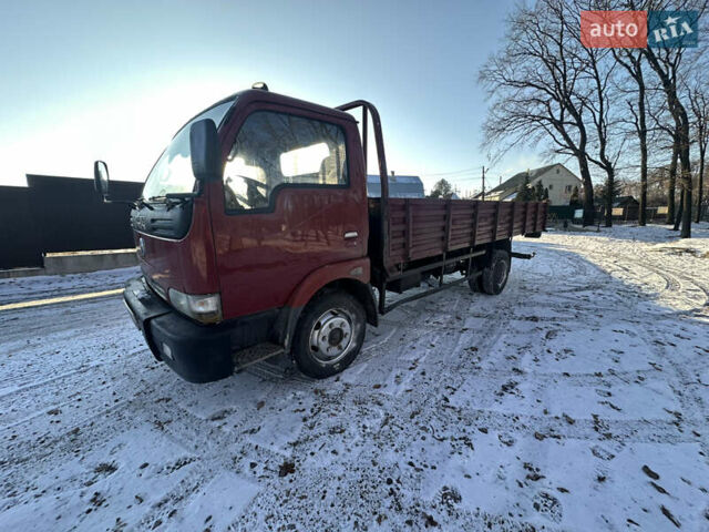 Красный Донг Фенг ДФА 1062, объемом двигателя 3.8 л и пробегом 180 тыс. км за 4950 $, фото 2 на Automoto.ua