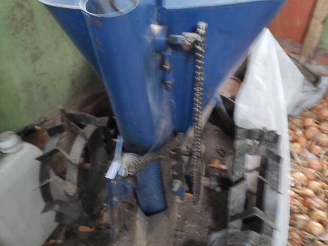 Донг Фенг Другая, объемом двигателя 0 л и пробегом 100 тыс. км за 1003 $, фото 4 на Automoto.ua