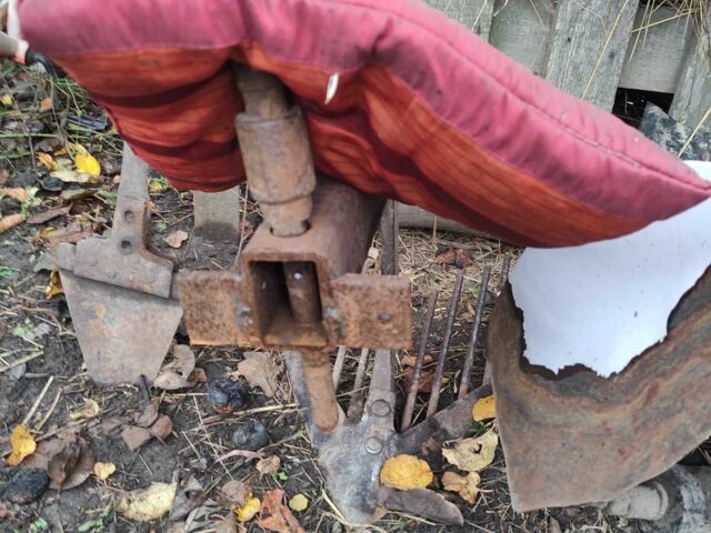 Донг Фенг Другая, объемом двигателя 0 л и пробегом 100 тыс. км за 1003 $, фото 5 на Automoto.ua