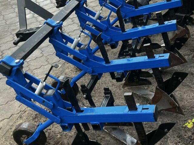 Донг Фенг Другая, объемом двигателя 5 л и пробегом 2 тыс. км за 266 $, фото 2 на Automoto.ua